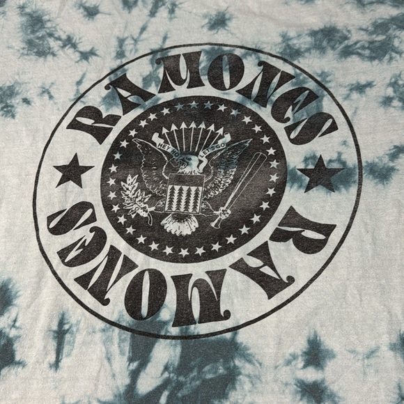 RAMONES! Blue tie dye T-shirt, vintage Retro Rock & Roll. M_fits Large. Unique💫 - Picture 2 of 6